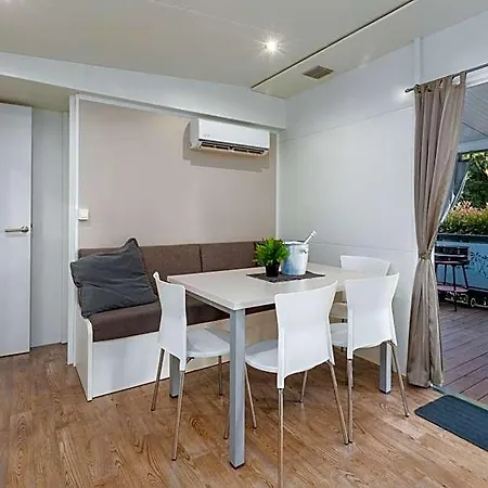 База отдыха Mobile Homes Banko In Bijela Uvala And Zelena Laguna